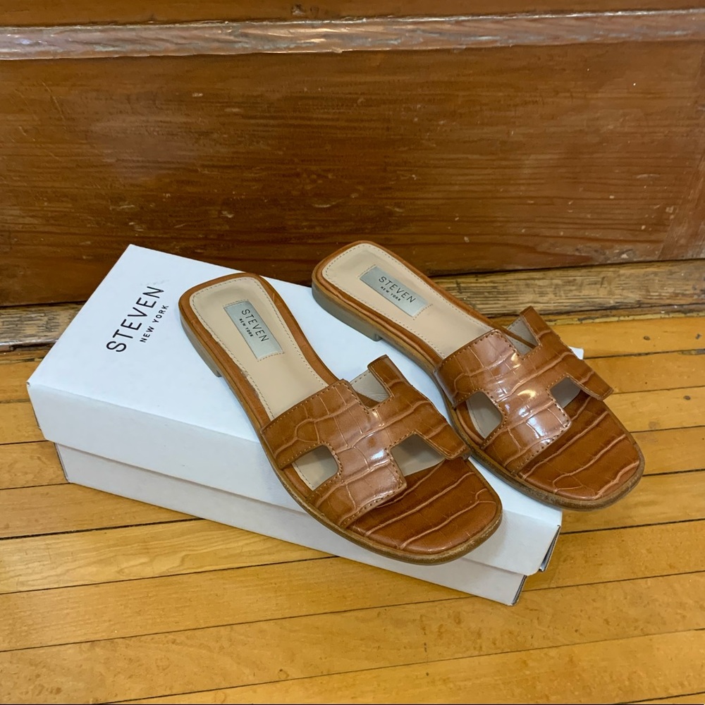 Steve Madden sandals